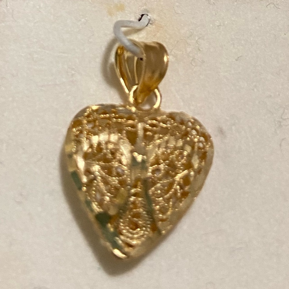 14K Gold Heart Pendant